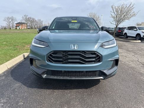 Used 2025 Honda HR-V Sport image 2