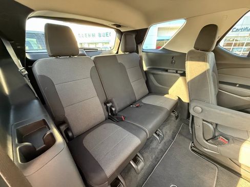Certified 2021 Chevrolet Traverse LT image 30