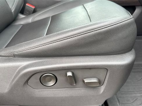 Used 2023 GMC Sierra 1500 SLT w/ SLT Premium Plus Package image 23