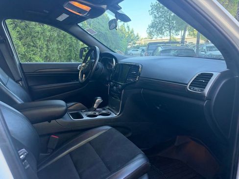 Used 2021 Jeep Grand Cherokee Laredo X AWD/4WD image 15