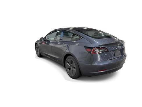 Certified 2023 Tesla Model 3 Standard Range RWD image 4