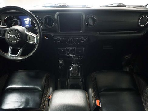 Used 2023 Jeep Gladiator Overland image 16