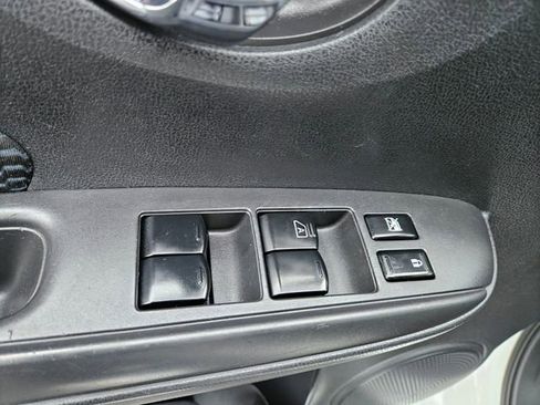 Used 2014 Nissan Versa Note SV image 13