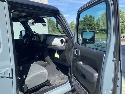 New 2025 Jeep Wrangler Willys image 27