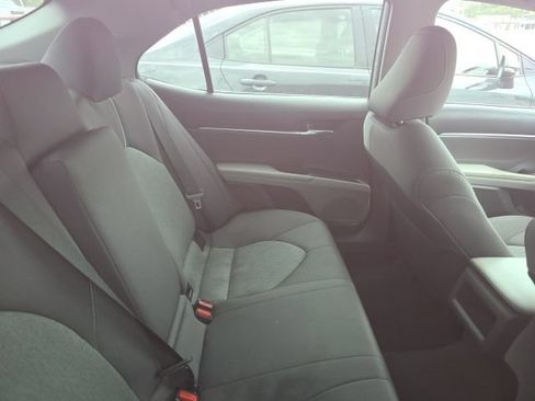 Used 2022 Toyota Camry LE FWD image 11
