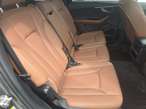 Used 2022 Audi Q7 2.0T Premium Plus AWD/4WD image 18
