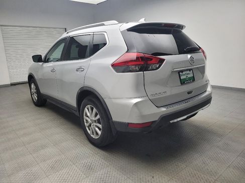 Used 2018 Nissan Rogue SV image 5