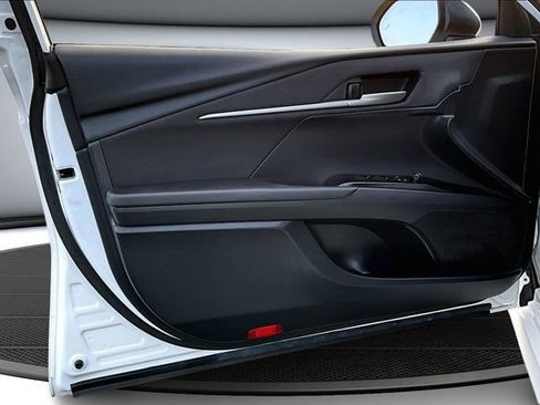 Used 2025 Toyota Camry LE image 20