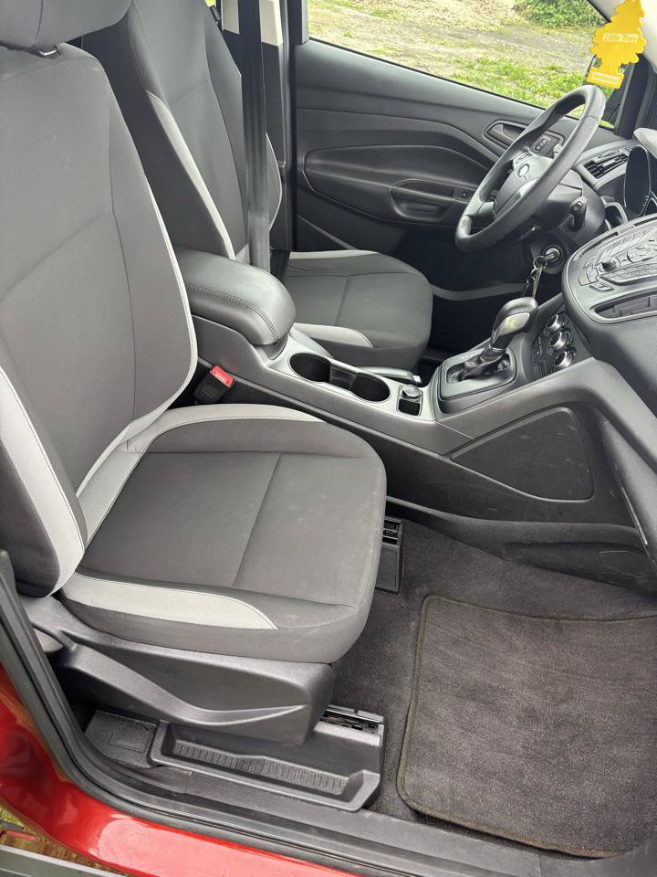 Used 2014 Ford Escape S FWD image 25