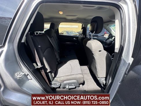 Used 2020 Dodge Journey SE FWD image 23