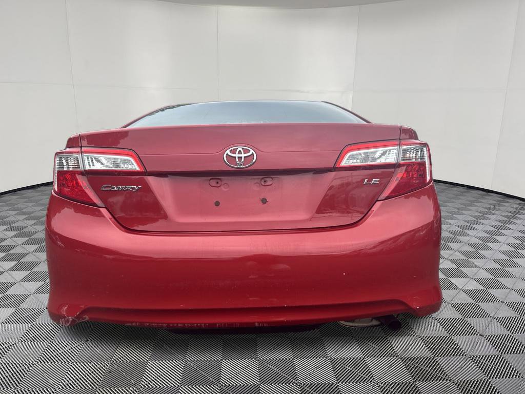 Used 2012 Toyota Camry LE FWD image 10