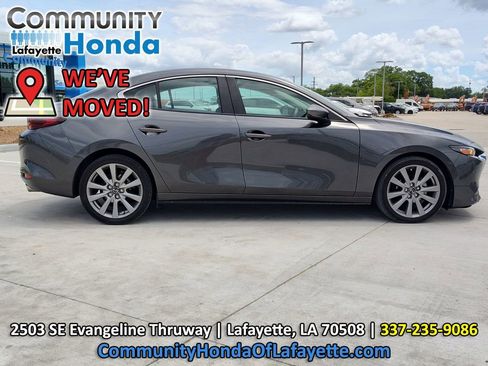 Used 2023 MAZDA MAZDA3 s FWD image 11