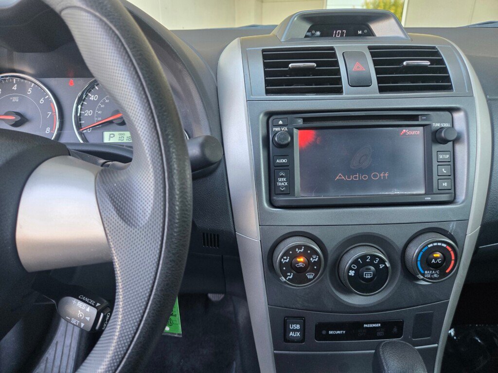 Used 2013 Toyota Corolla S FWD image 14