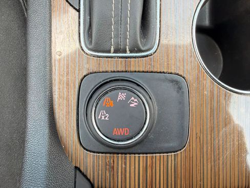 Used 2019 GMC Acadia SLE AWD/4WD image 26
