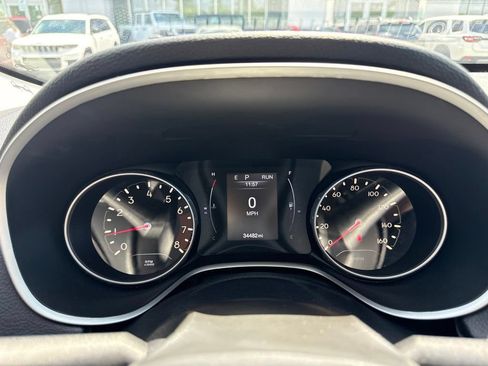 Used 2020 Jeep Compass Latitude FWD image 7