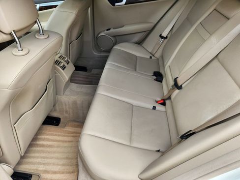 Used 2012 Mercedes-Benz C 250 Sedan image 30