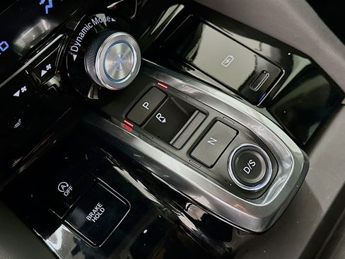 Used 2025 Acura MDX SH-AWD image 25