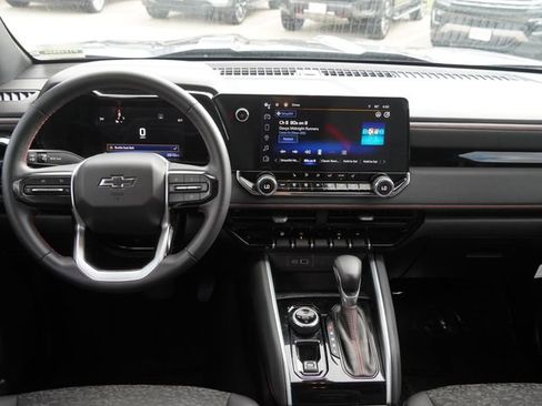 Used 2023 Chevrolet Colorado Z71 w/ Z71 Convenience Package 2 AWD/4WD image 14