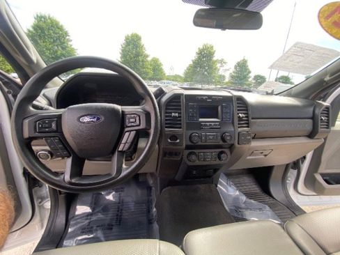 Used 2021 Ford F550 2WD Regular Cab Super Duty image 23