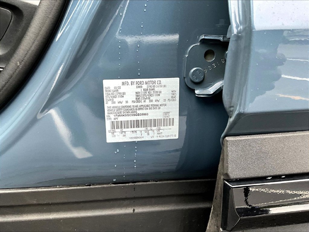 Used 2025 Ford Explorer ST w/ Sun And Sound Package AWD/4WD image 21