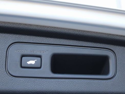 New 2026 Honda Odyssey Touring image 17