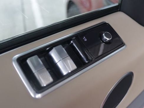 Used 2019 Land Rover Range Rover Sport HSE Dynamic image 24