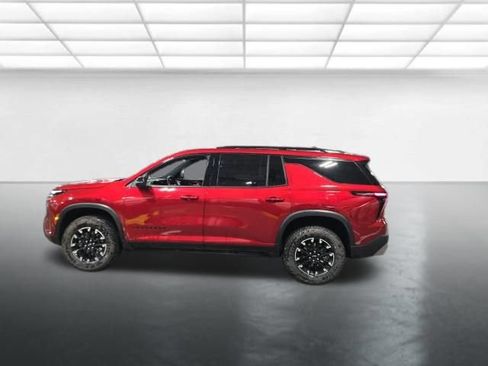 Used 2025 Chevrolet Traverse Z71 w/ Driver Confidence Package AWD/4WD image 8