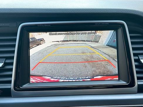 Used 2019 Hyundai Sonata Limited image 15