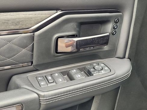 Used 2025 RAM 2500 Limited image 22