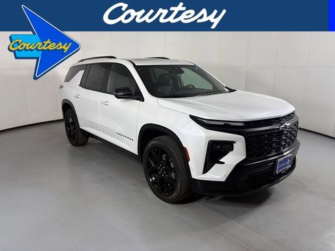 Used 2024 Chevrolet Traverse RS w/ LPO, Floor Liner Package AWD/4WD image 1