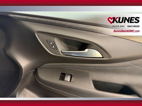 Used 2026 Buick Envista Sport Touring w/ Convenience I Package FWD image 35