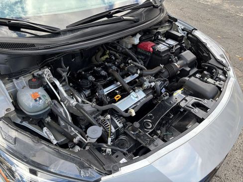 Used 2025 Nissan Versa SV image 27