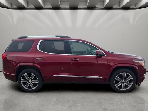 Used 2018 GMC Acadia Denali w/ Technology Package AWD/4WD image 11
