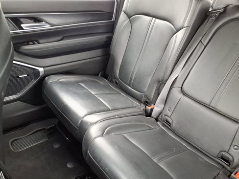 Used 2023 Jeep Wagoneer 2WD image 22
