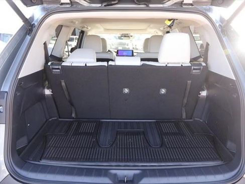 Certified 2025 Toyota Grand Highlander FWD image 7