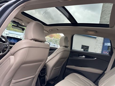 Used 2022 Lincoln Nautilus Reserve image 12