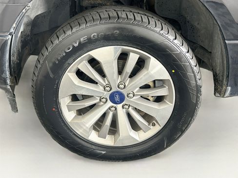 Used 2018 Ford F150 XL w/ Equipment Group 101A Mid AWD/4WD image 11