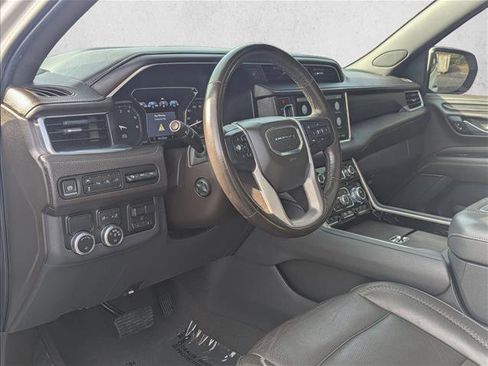 Used 2021 GMC Yukon XL Denali w/ Denali Ultimate Package image 9