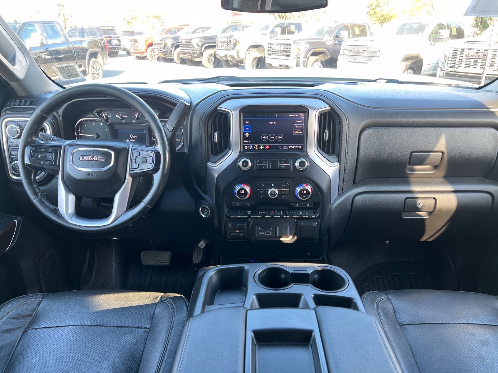 Used 2020 GMC Sierra 2500 SLT w/ X31 Off-Road Package AWD/4WD image 20