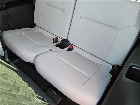 Used 2025 Mitsubishi Outlander SEL FWD image 22