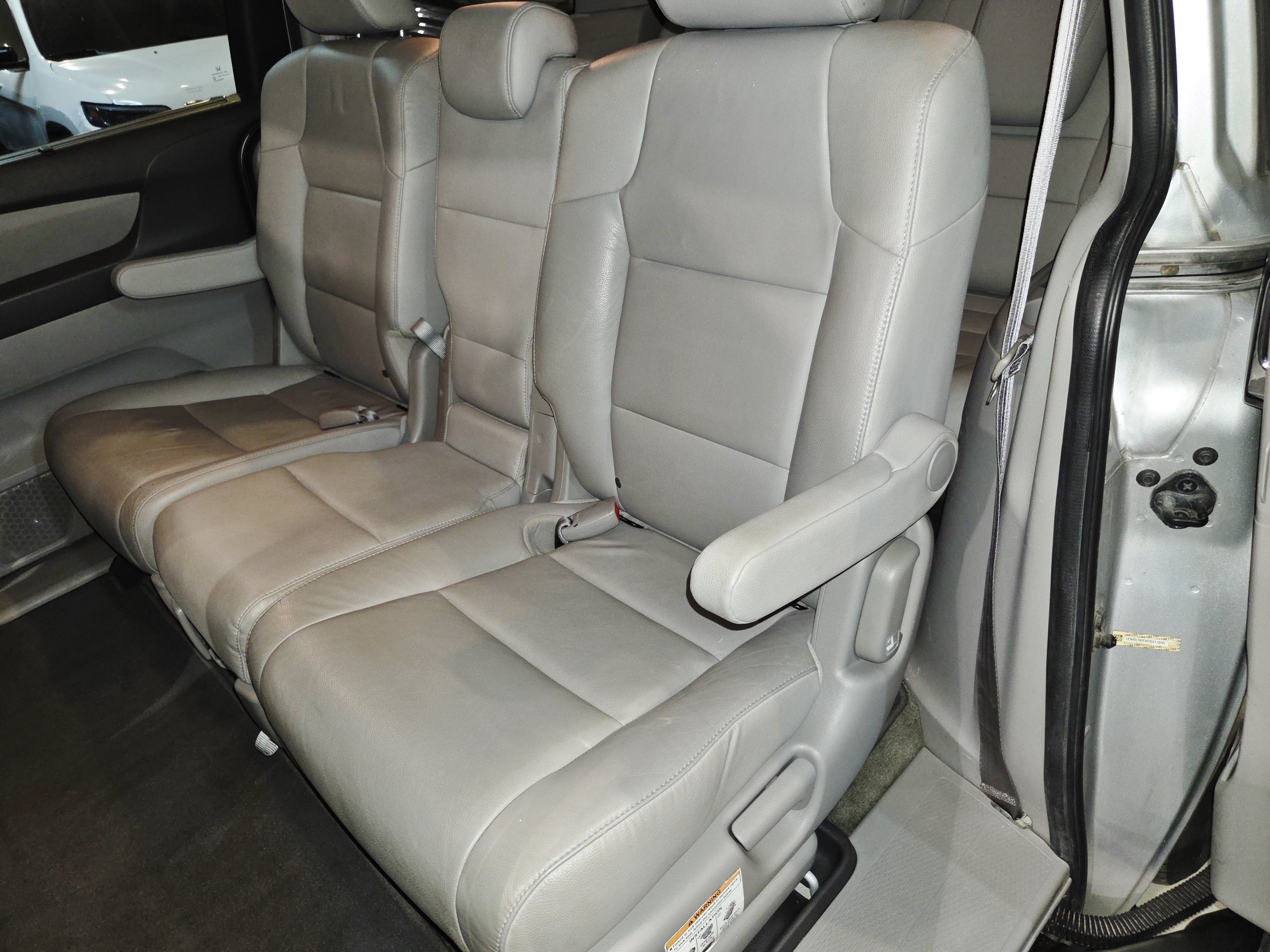 Used 2015 Honda Odyssey EX-L image 19