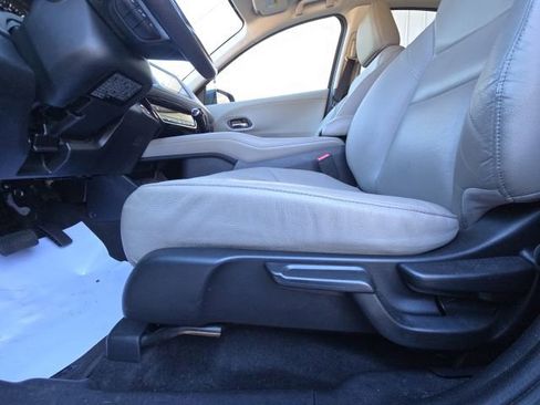 Used 2017 Honda HR-V EX-L image 17