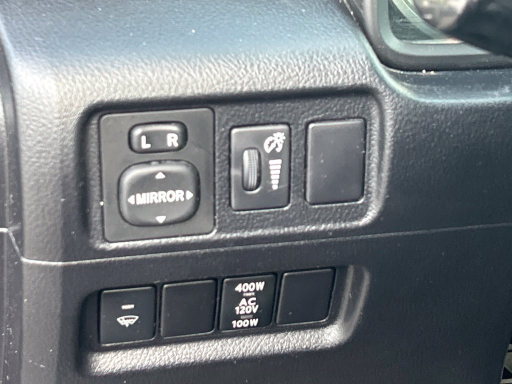 Used 2015 Toyota 4Runner SR5 AWD/4WD image 20