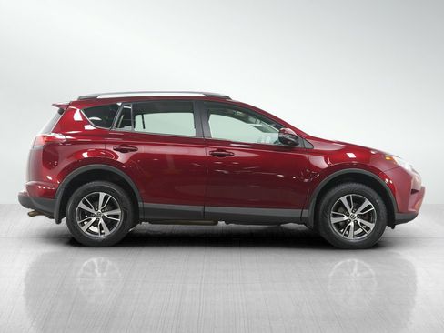 Used 2018 Toyota RAV4 XLE image 6
