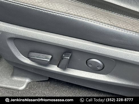 Certified 2022 Nissan Pathfinder SL w/ SL Premium Package FWD image 33