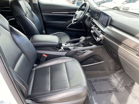 Used 2023 Kia Telluride LX AWD/4WD image 22