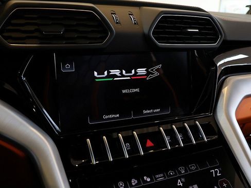 Used 2023 Lamborghini Urus S image 49