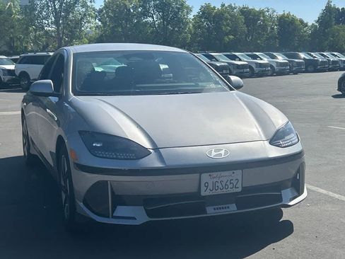 Used 2023 Hyundai Ioniq 6 SE AWD/4WD image 4
