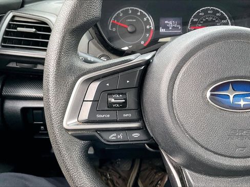 Used 2021 Subaru Crosstrek 2.0i image 16