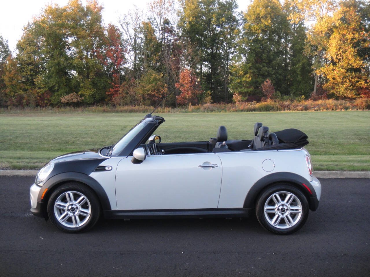 Used 2015 MINI Cooper Convertible FWD image 5